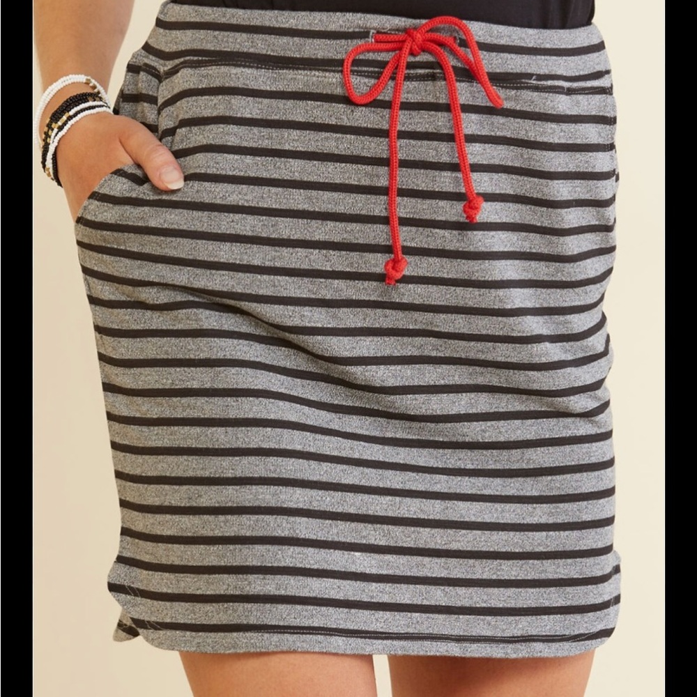 Sundry Skirt